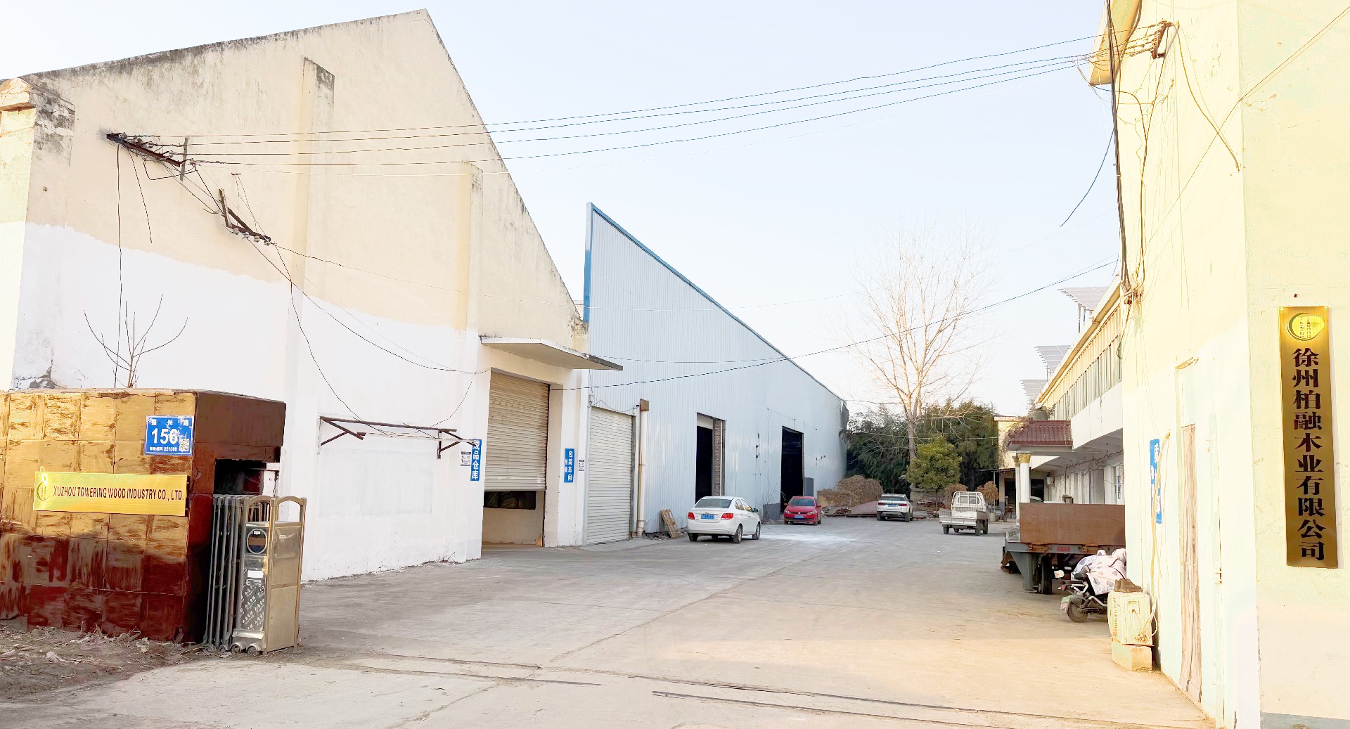 Towering wood door.jpg